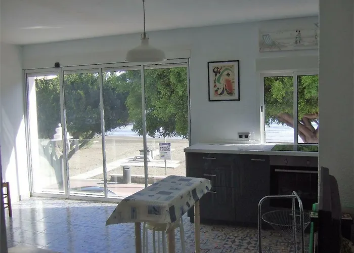 Beachfront House *